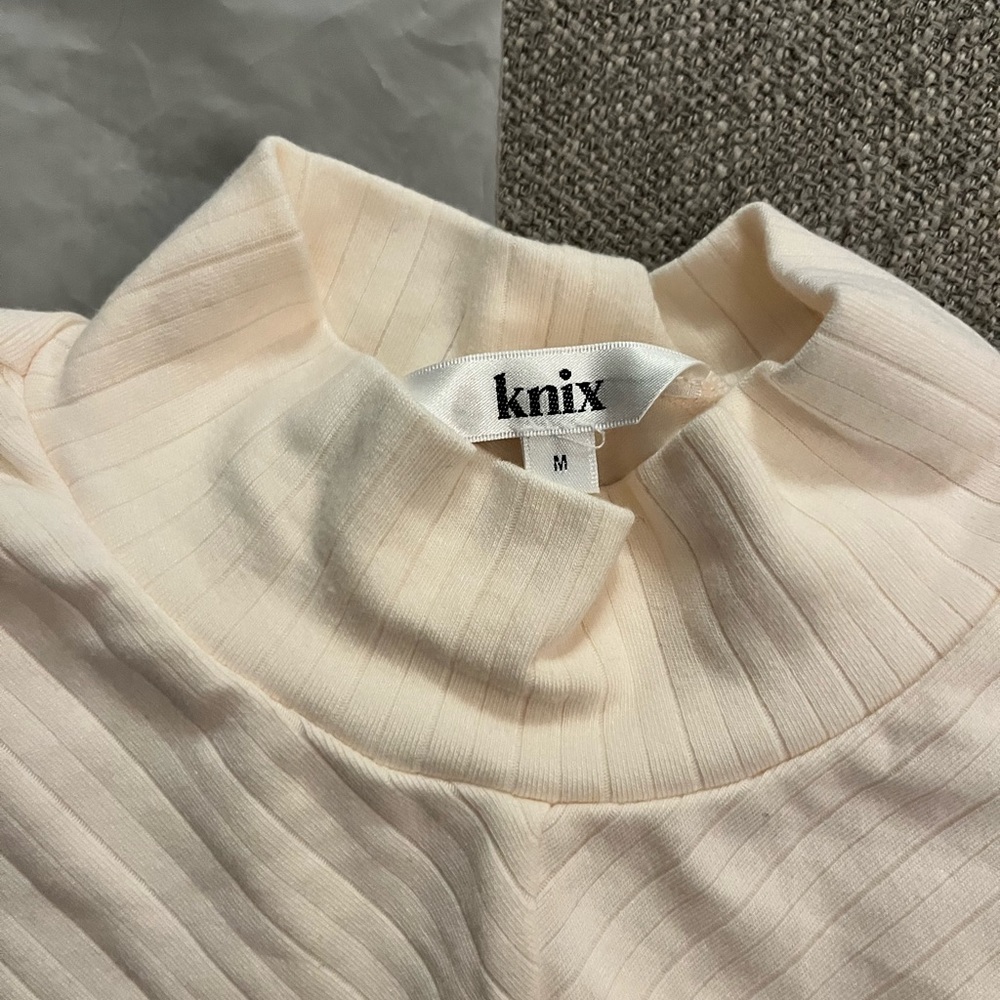 Knix X TBP mock neck Bodysuit Medium - Picture 3 of 8
